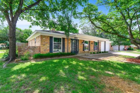 1436 Pamela Street Hurst TX 76053