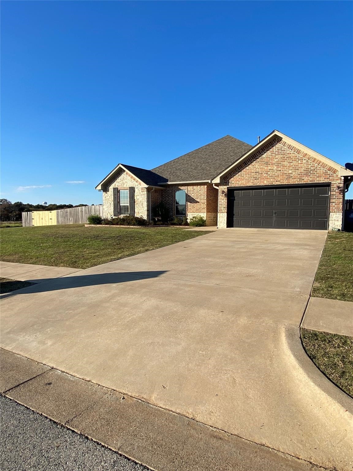 1014 Hilltop Trail Bullard TX 75757