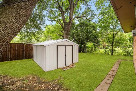 1240 Tosch Lane Mesquite TX 75149
