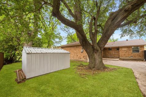 1240 Tosch Lane Mesquite TX 75149