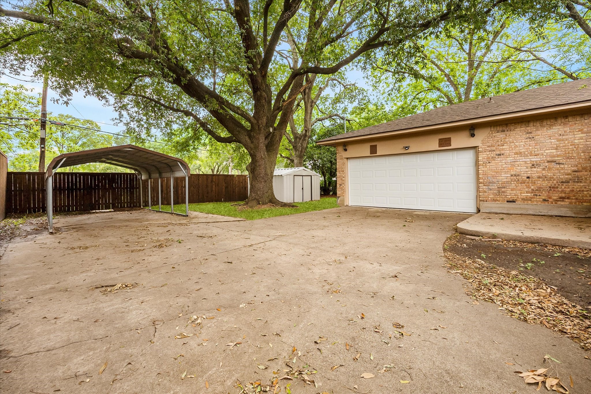 1240 Tosch Lane Mesquite TX 75149