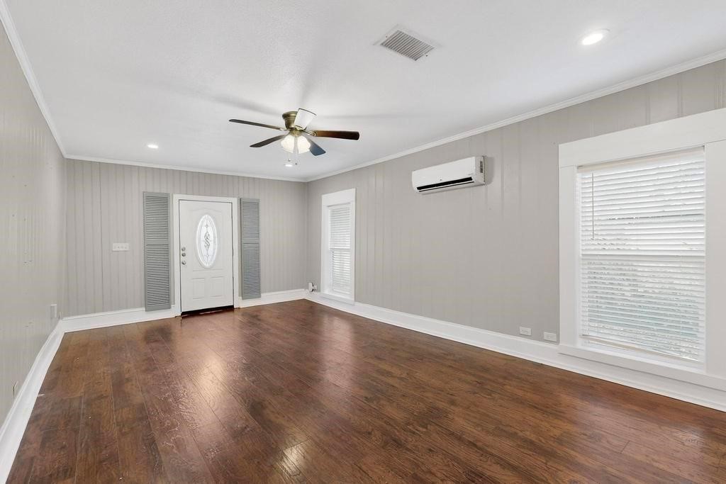206 Farley Street Waxahachie TX 75165