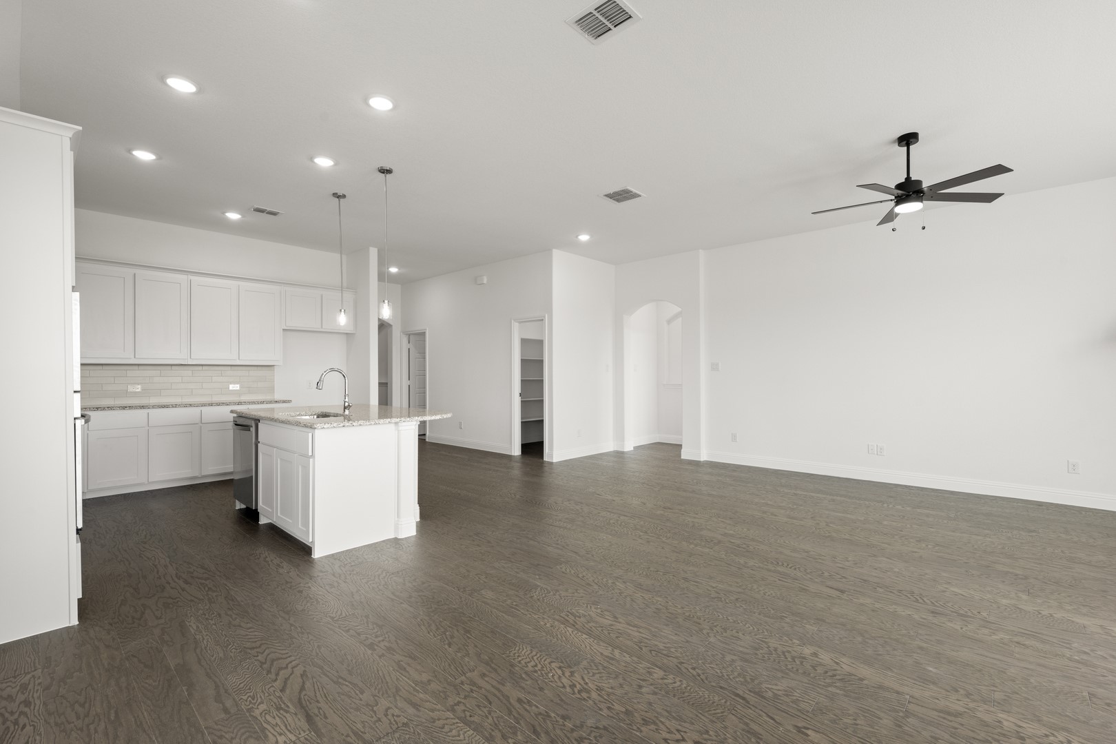 121 Grey Wolf Court Godley TX 76044