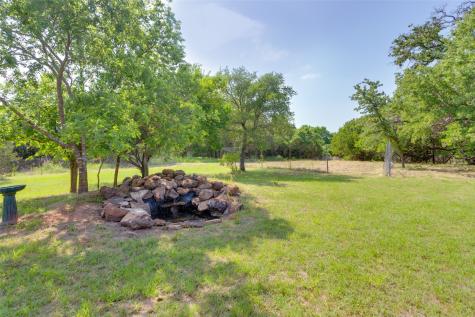 2700 Harwell Lake Road Weatherford TX 76088