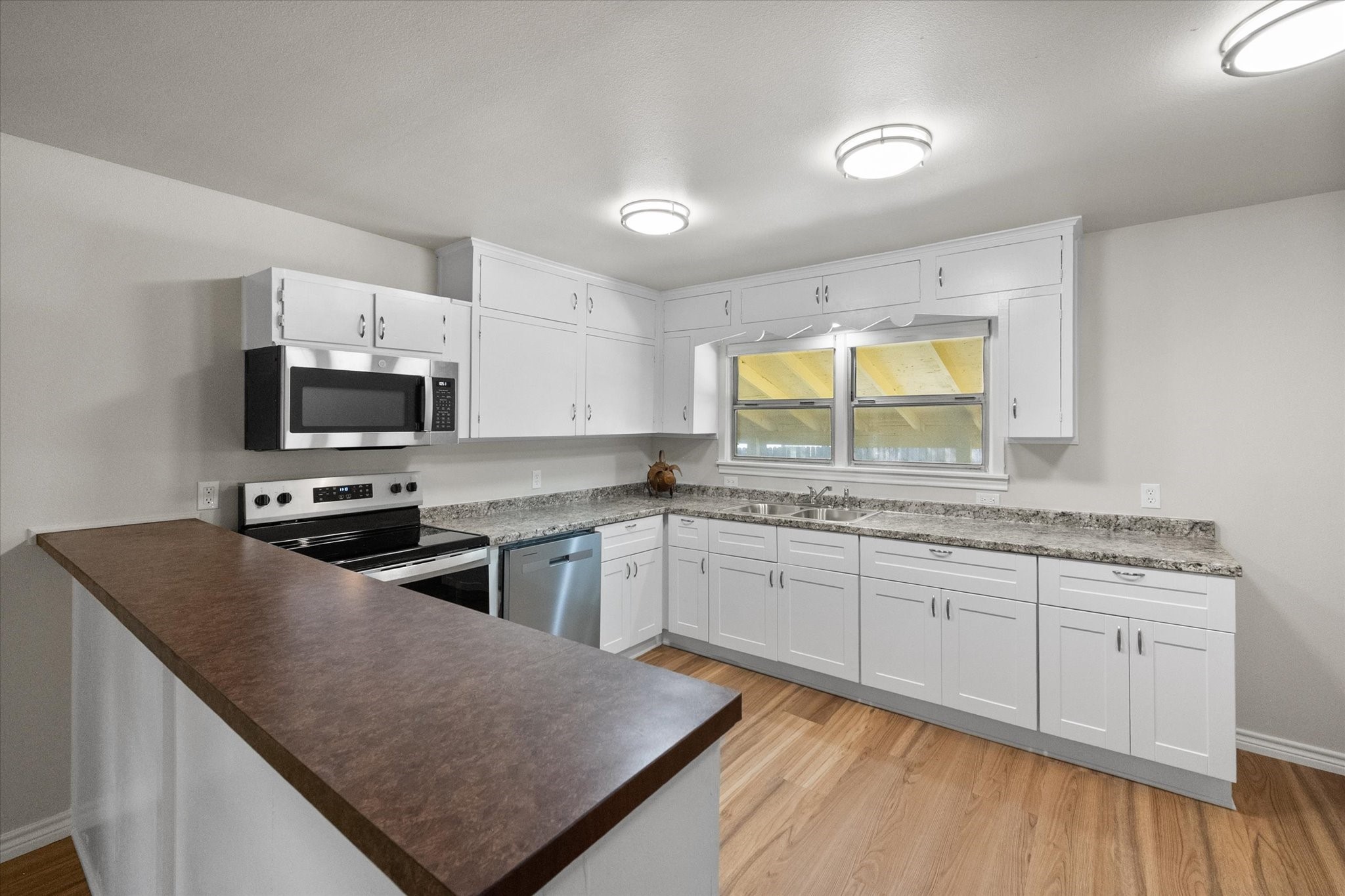 715 W 9th Corsicana TX 75110