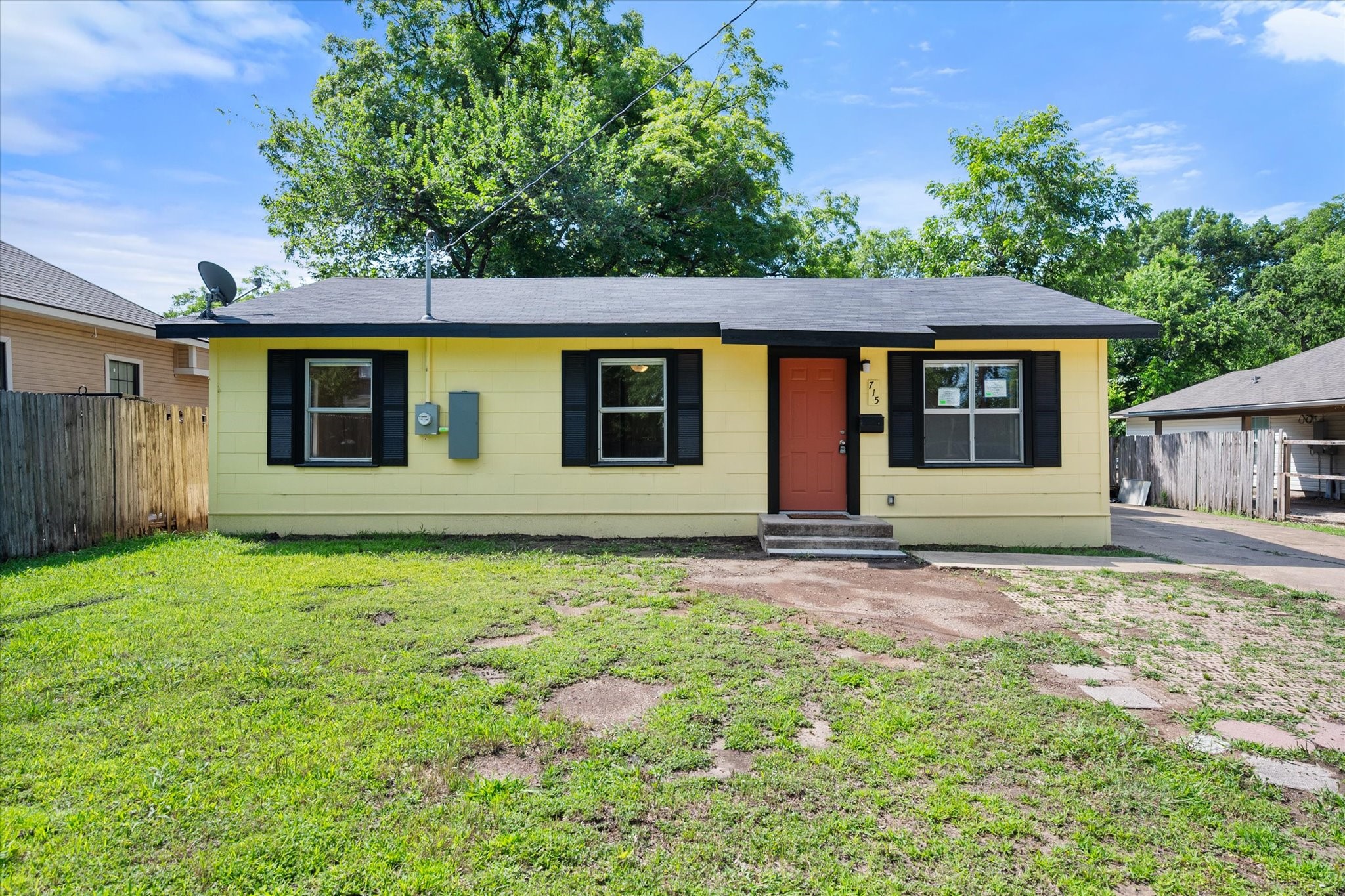 715 W 9th Corsicana TX 75110