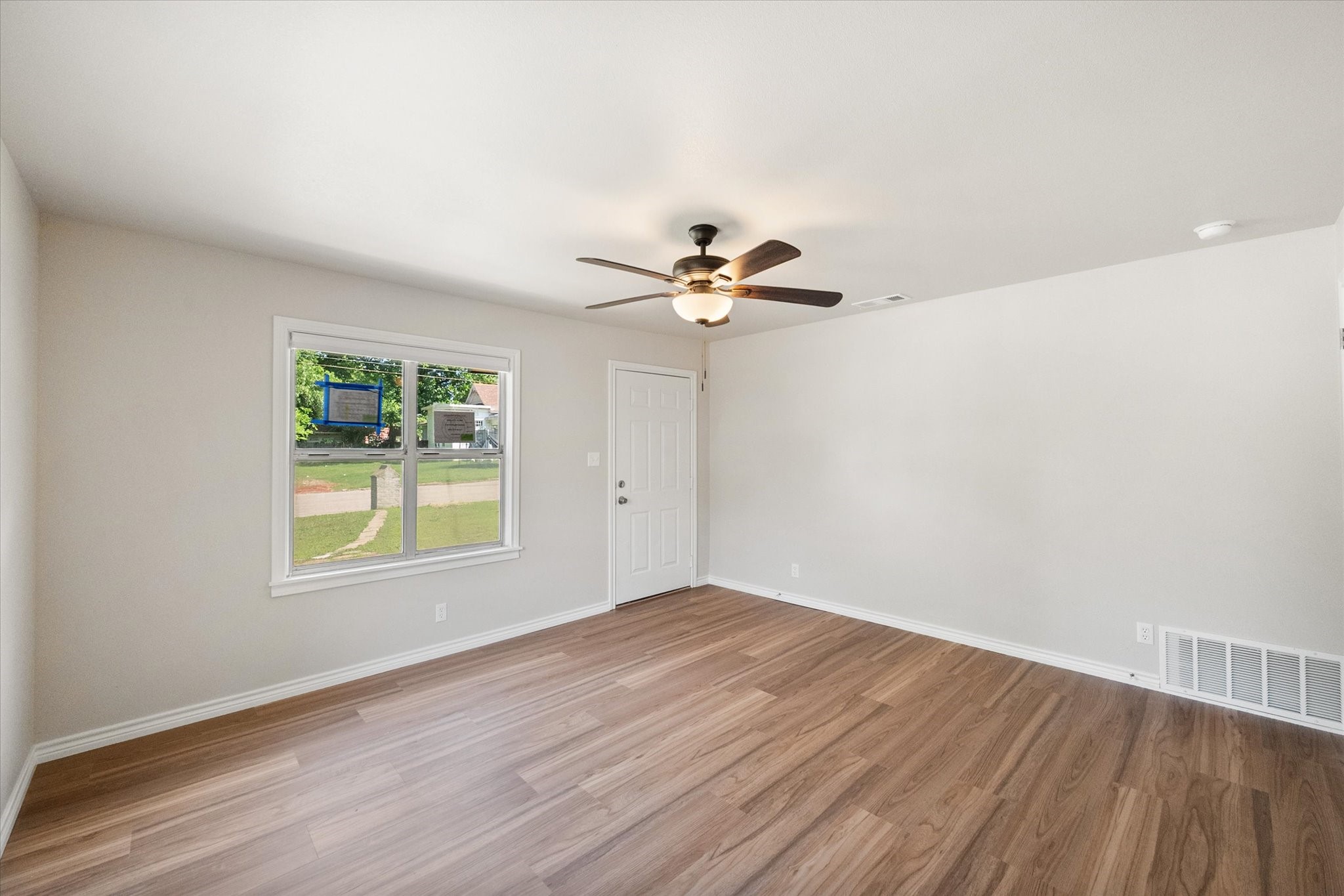 715 W 9th Corsicana TX 75110