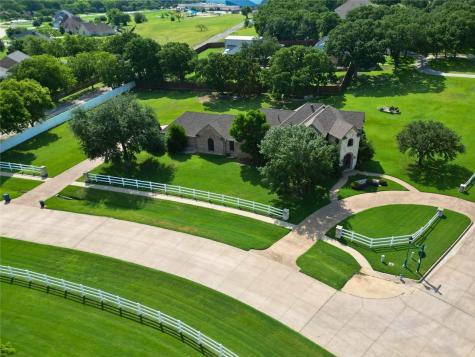 101 Country Vista Circle Burleson TX 76028