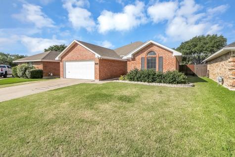 303 Southlake Drive Forney TX 75126