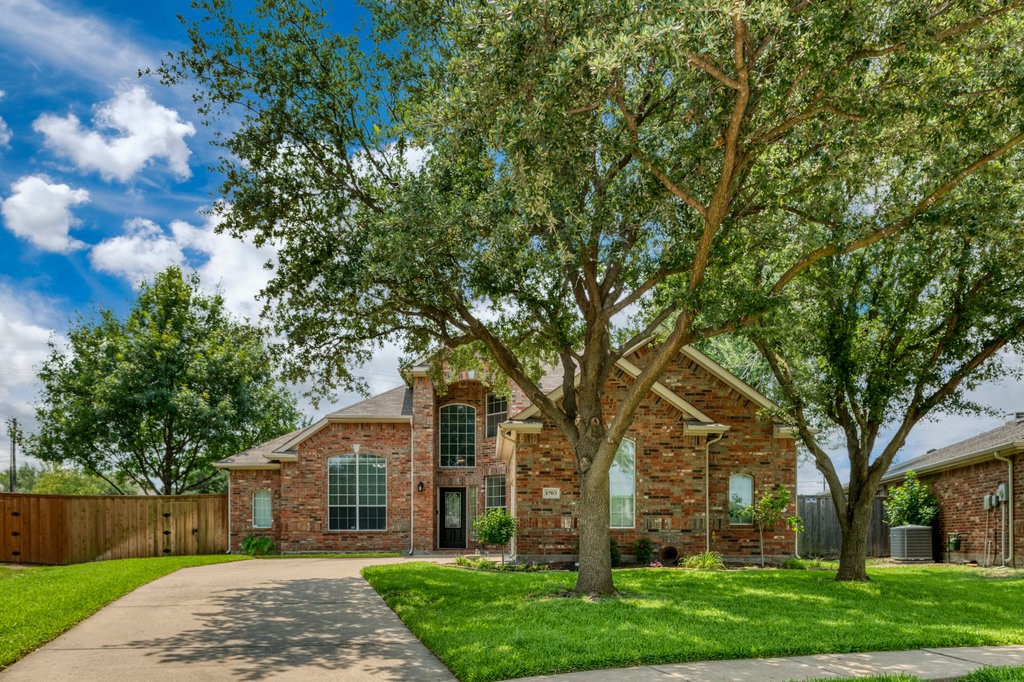 1703 Bentley Drive Frisco TX 75033
