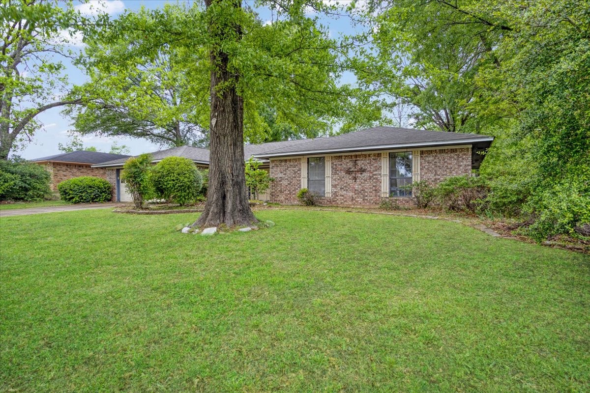 3509 Holly Street Denison TX 75020