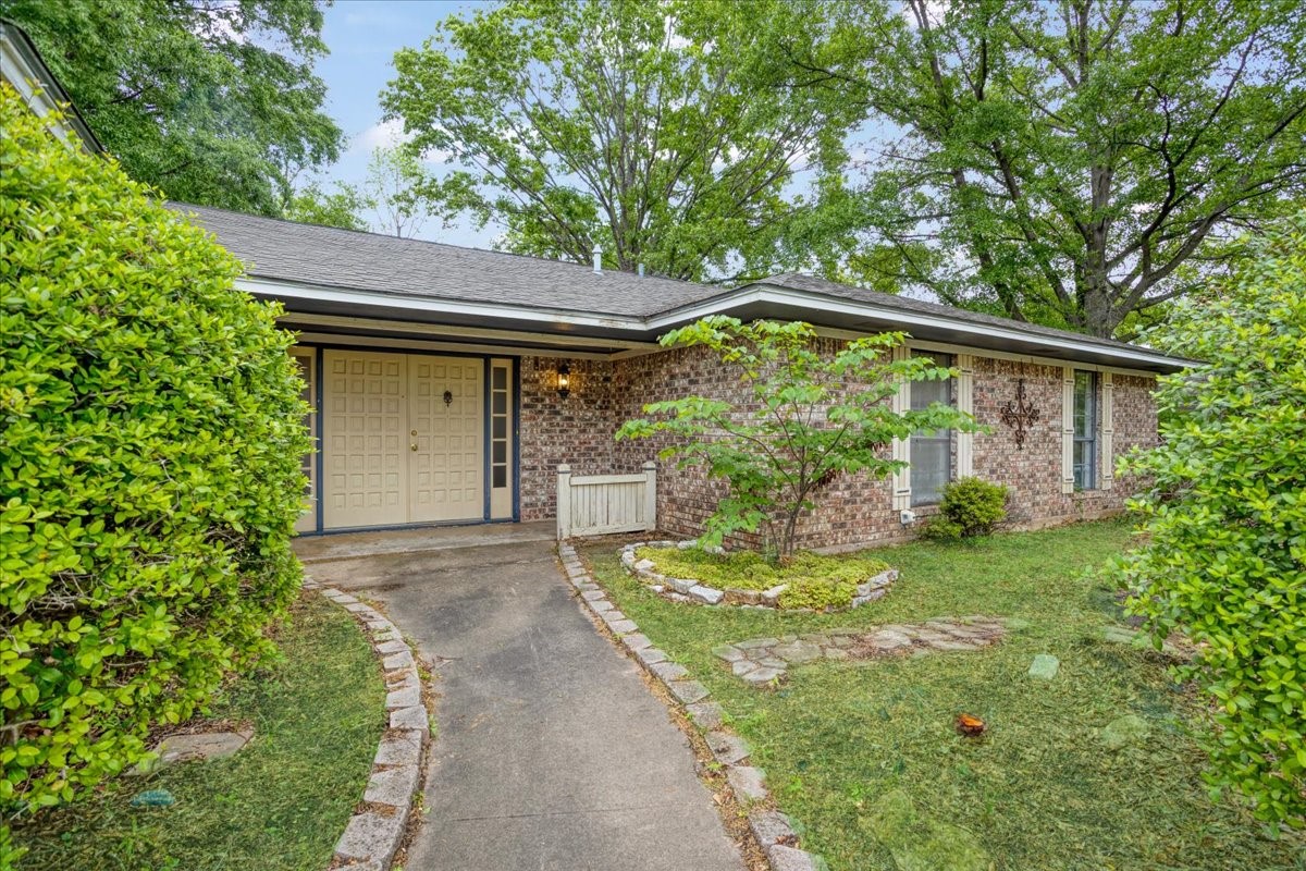3509 Holly Street Denison TX 75020
