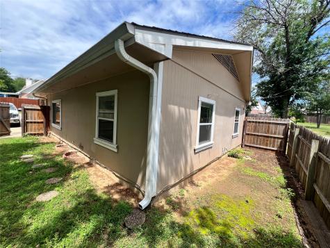 600 Lake Drive Lake Dallas TX 75065