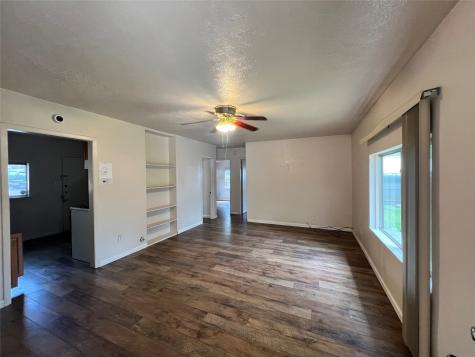 600 Lake Drive Lake Dallas TX 75065