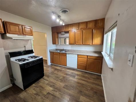 600 Lake Drive Lake Dallas TX 75065