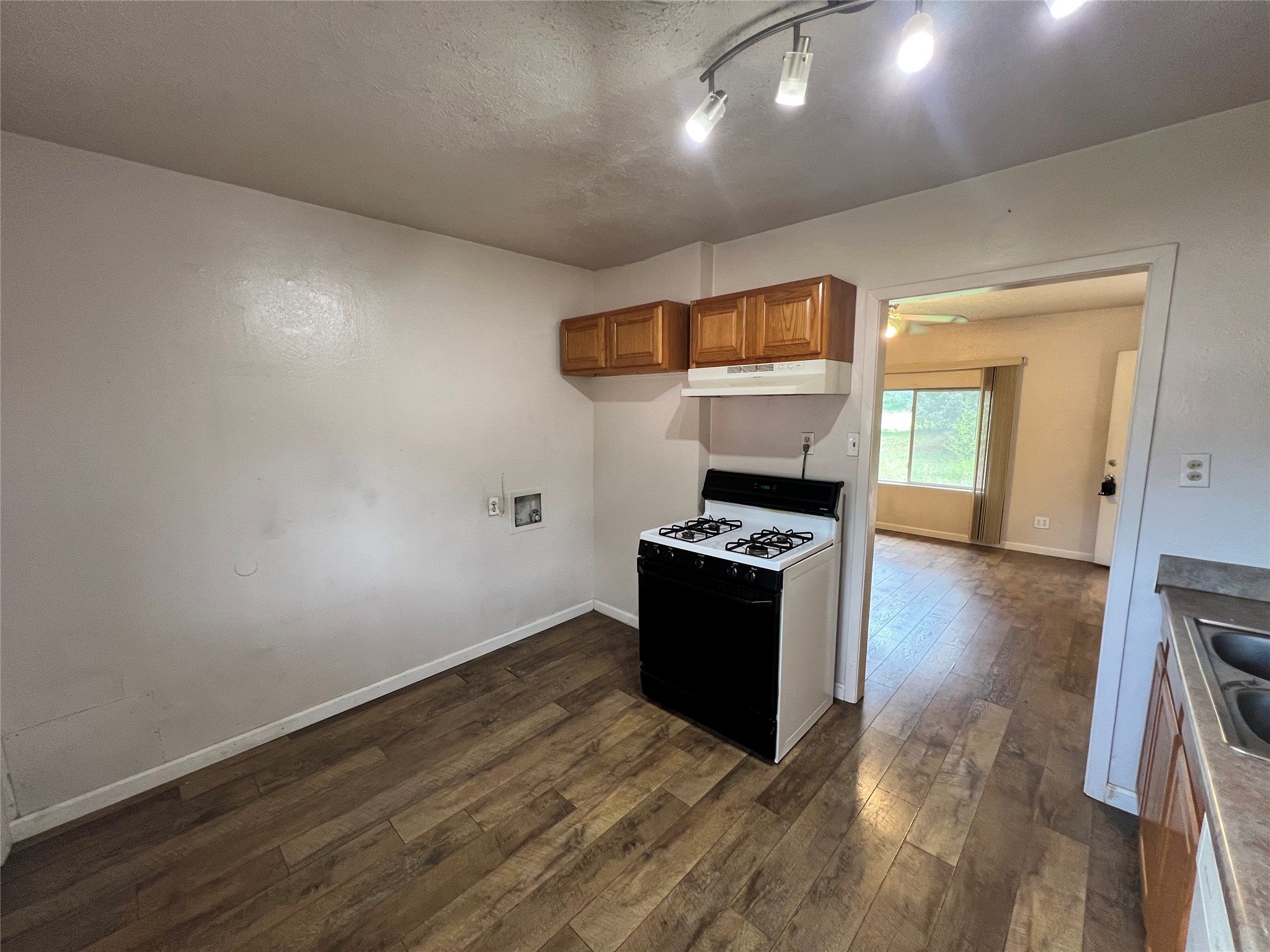 600 Lake Drive Lake Dallas TX 75065