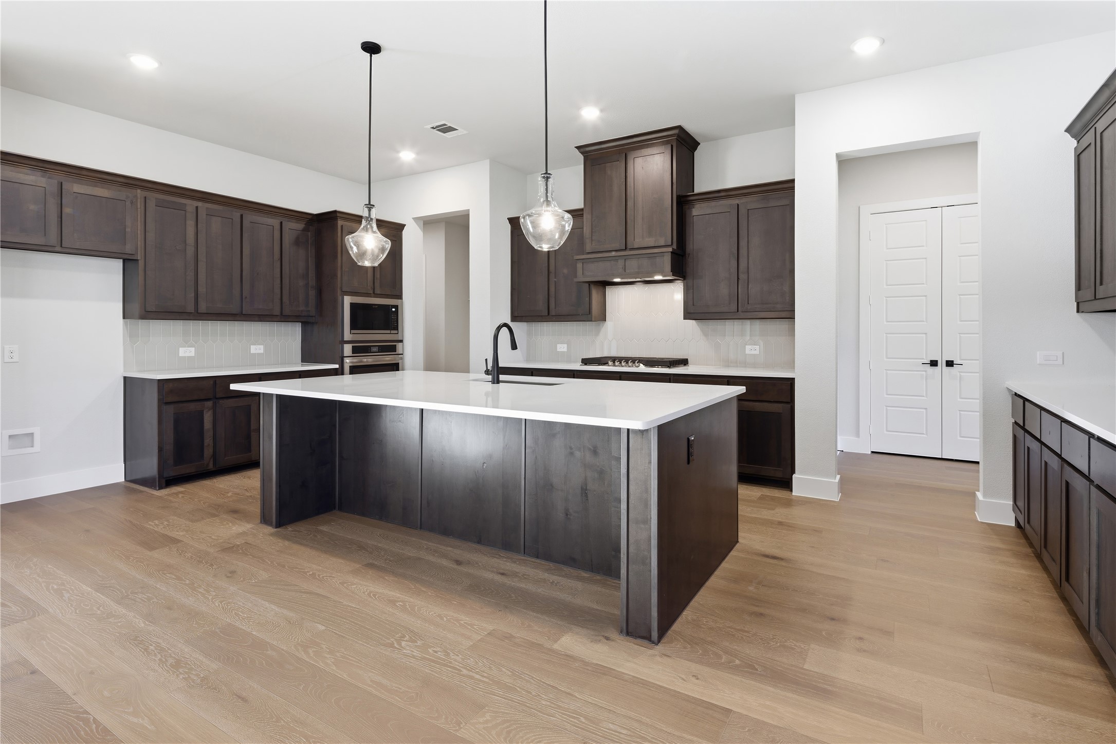 2321 Aleman Street Waxahachie TX 75167