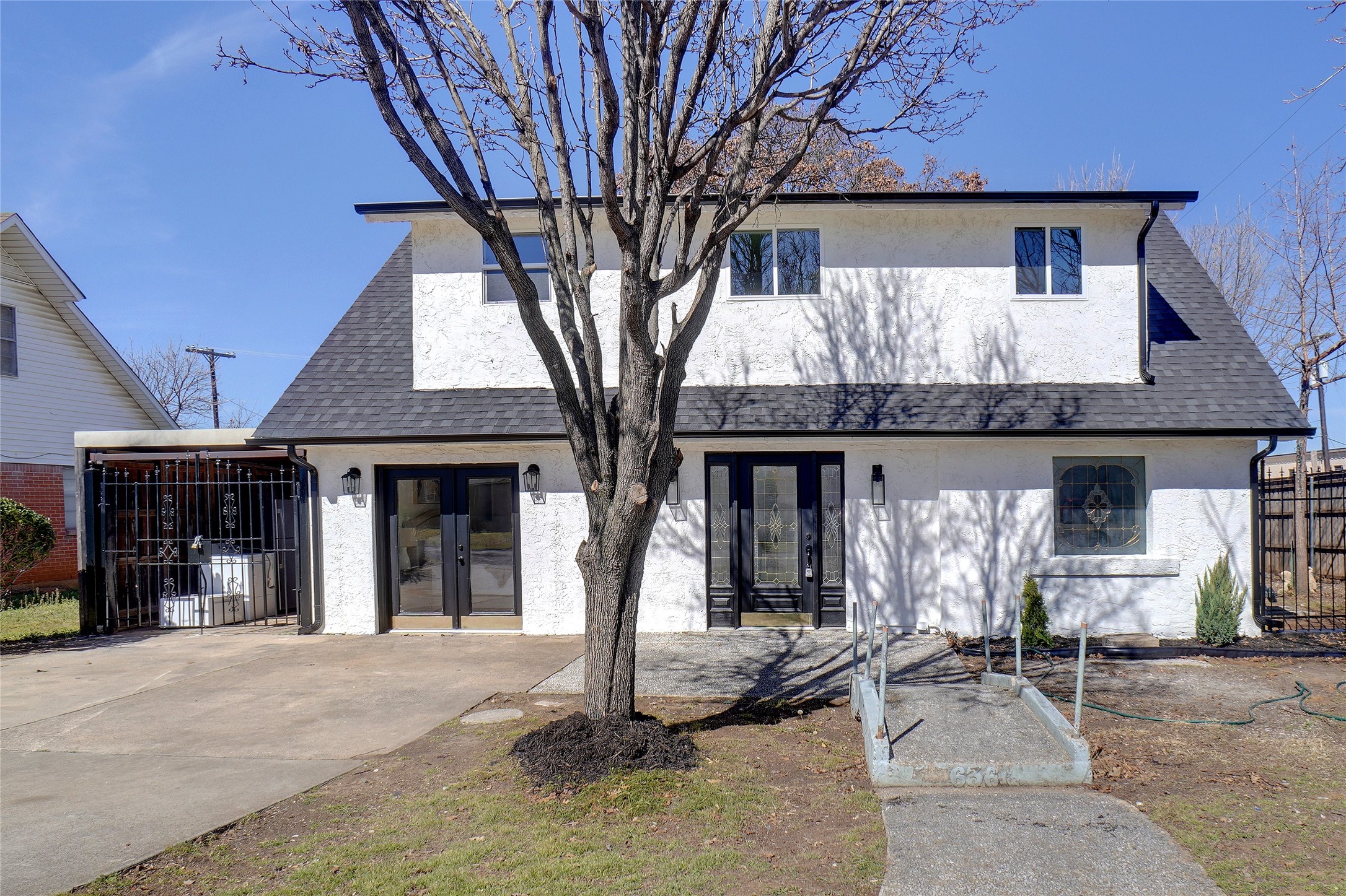 636 W Cedar Street Hurst TX 76053