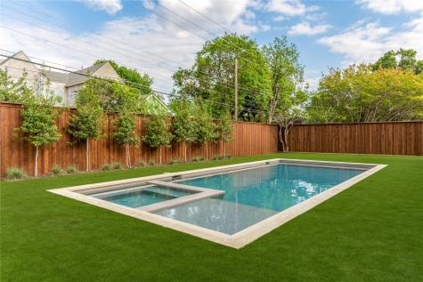 10940 Snow White Drive Dallas TX 75229