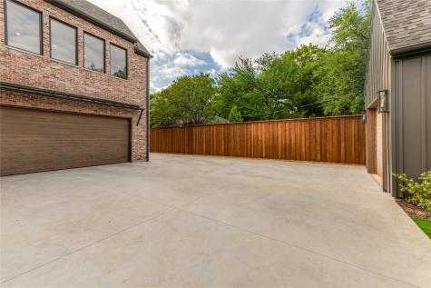 10940 Snow White Drive Dallas TX 75229