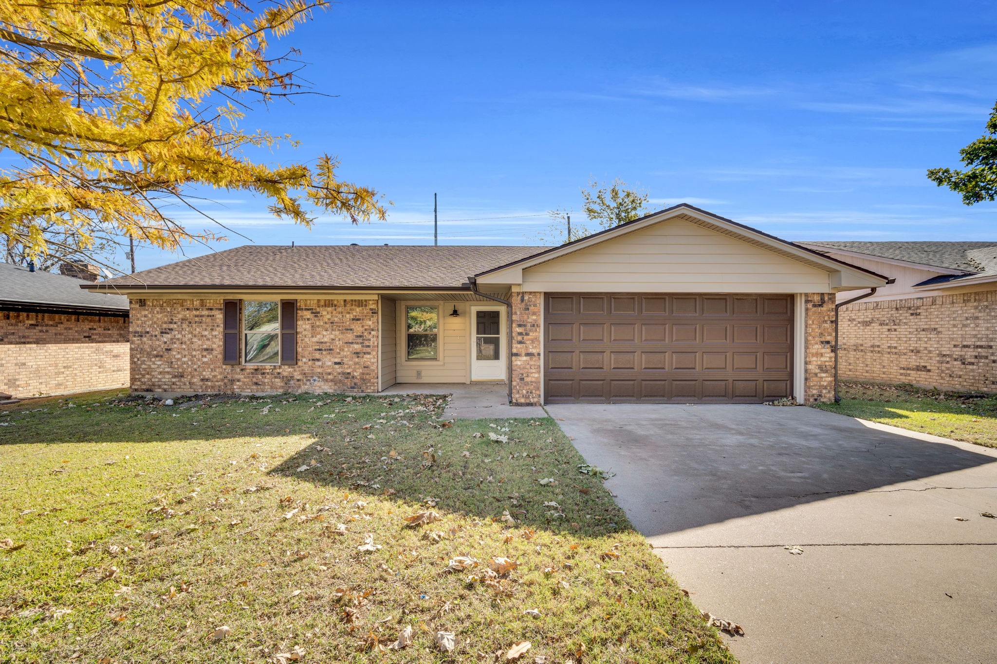 221 N Edgefield Road Waxahachie TX 75165