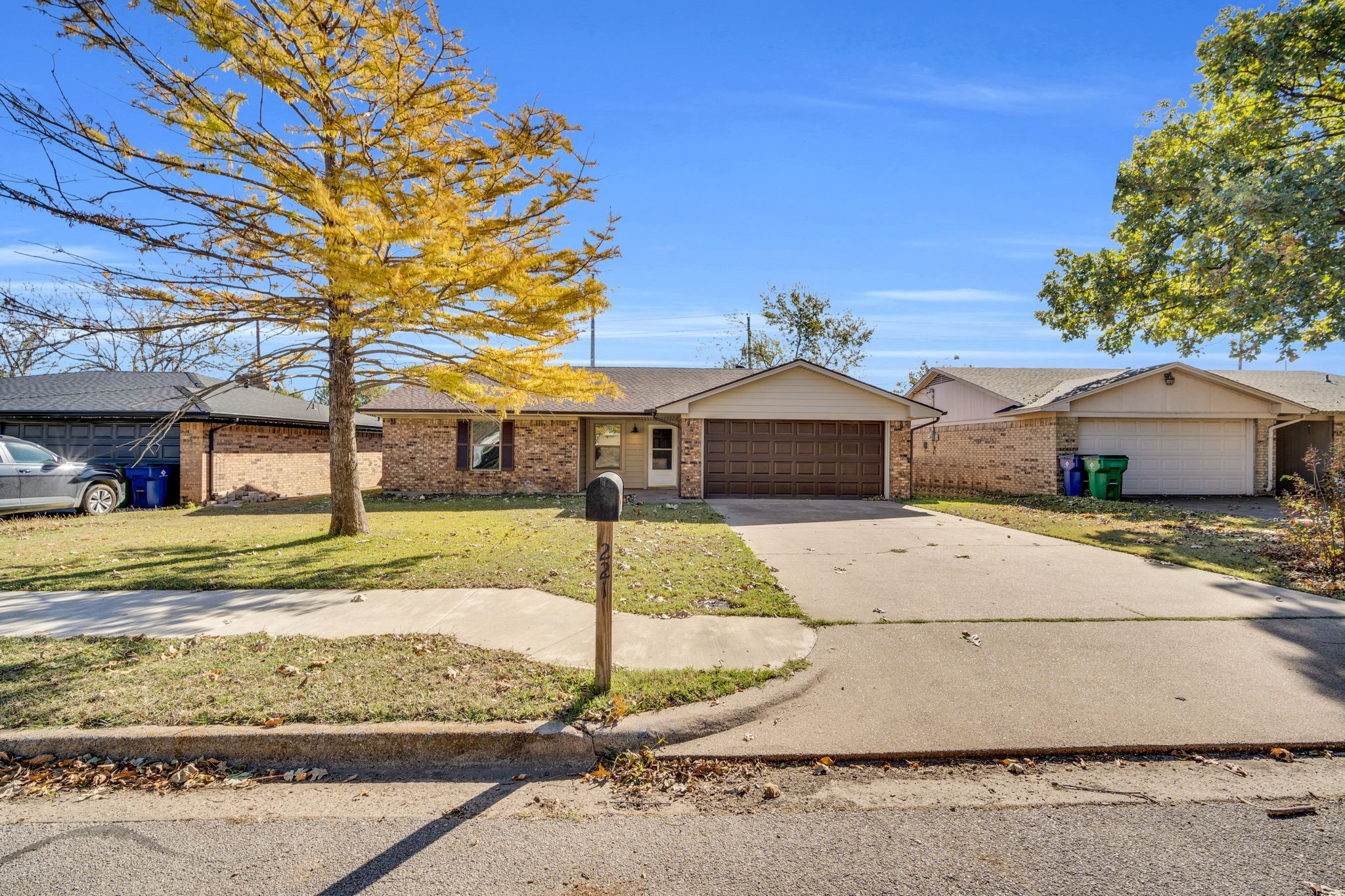 221 N Edgefield Road Waxahachie TX 75165