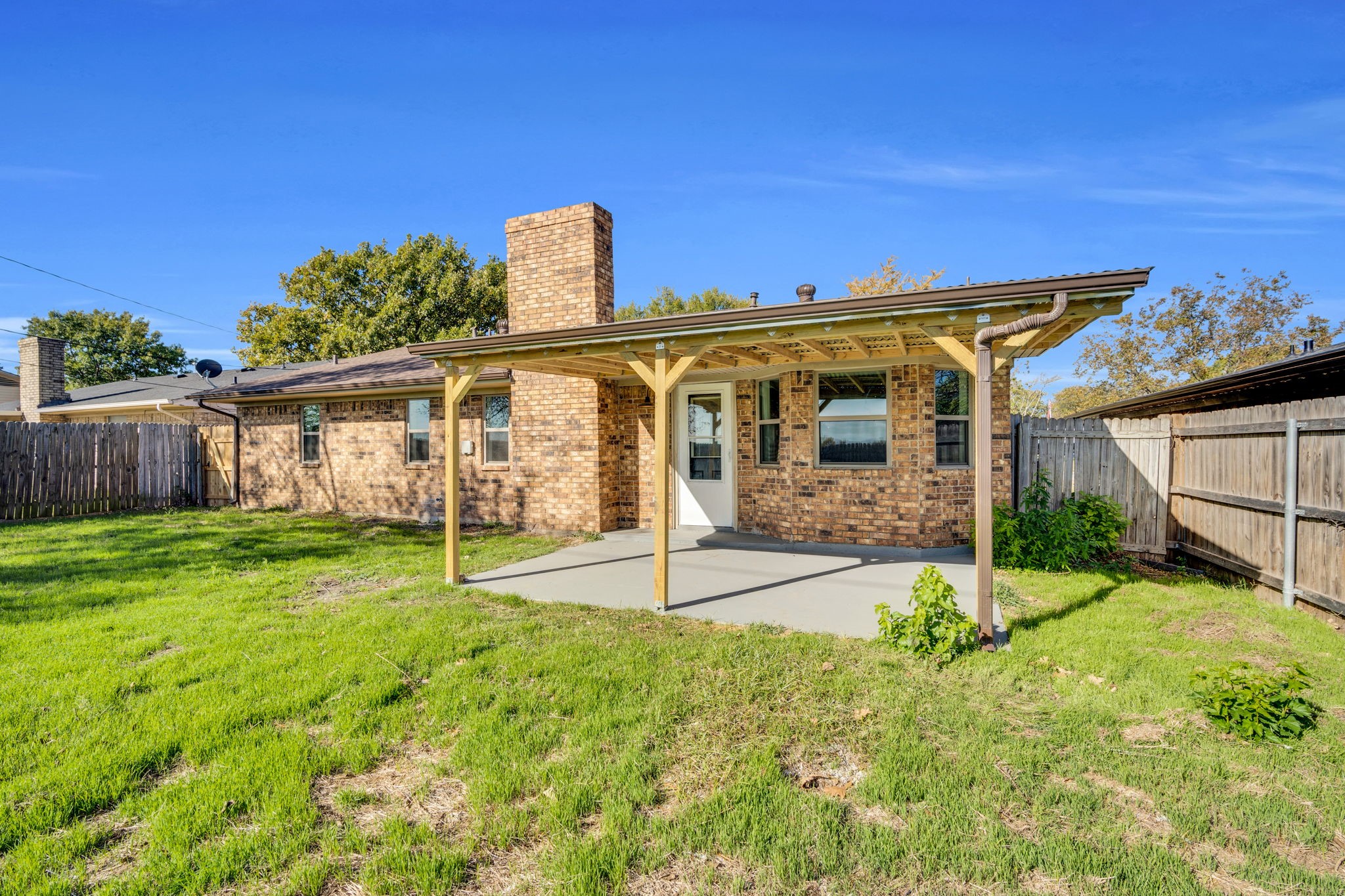 221 N Edgefield Road Waxahachie TX 75165