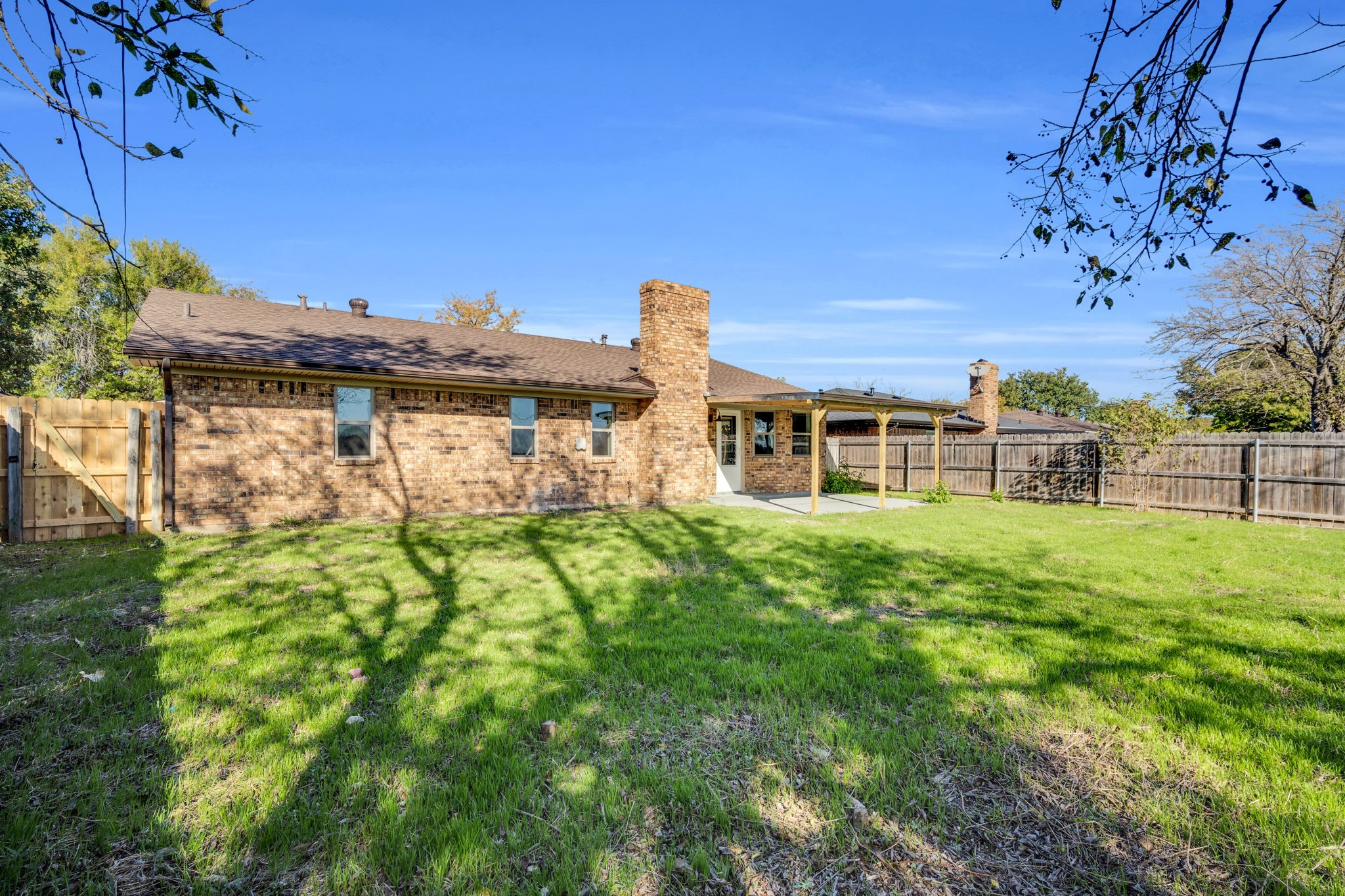 221 N Edgefield Road Waxahachie TX 75165