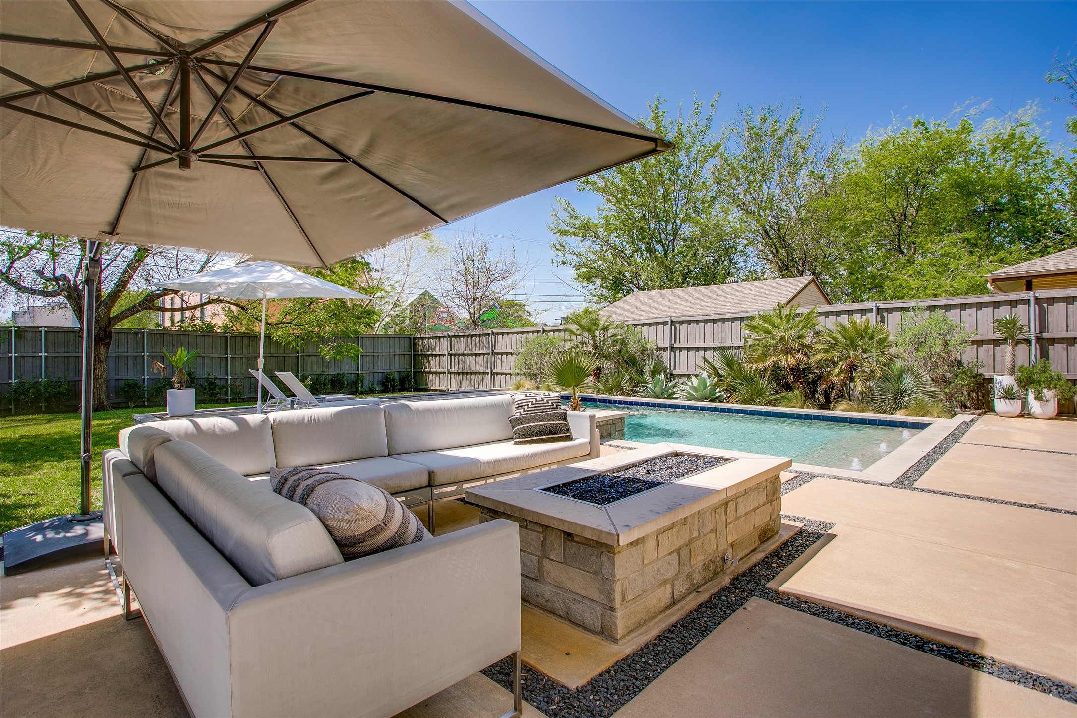 2215 Madera Street Dallas TX 75206