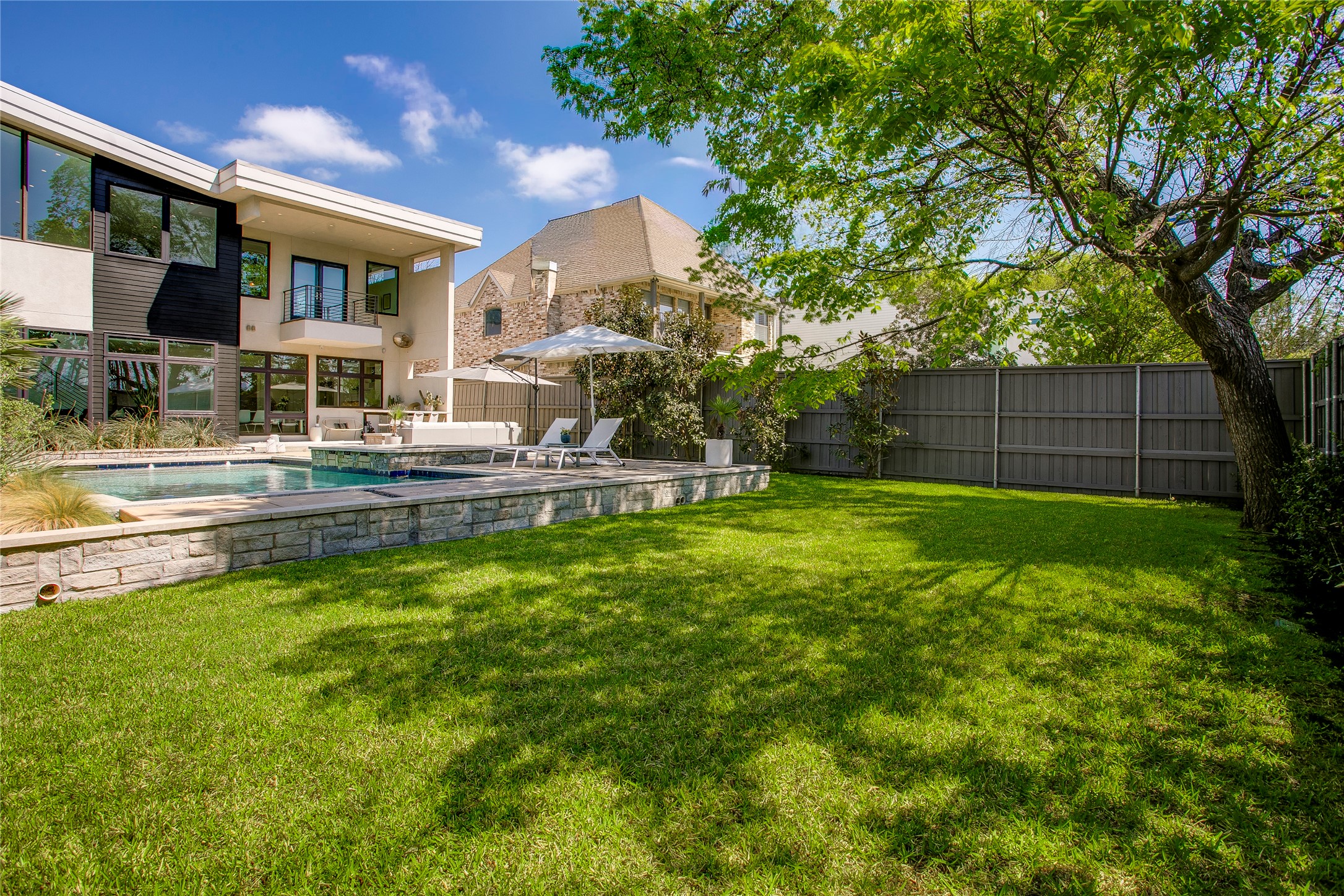 2215 Madera Street Dallas TX 75206