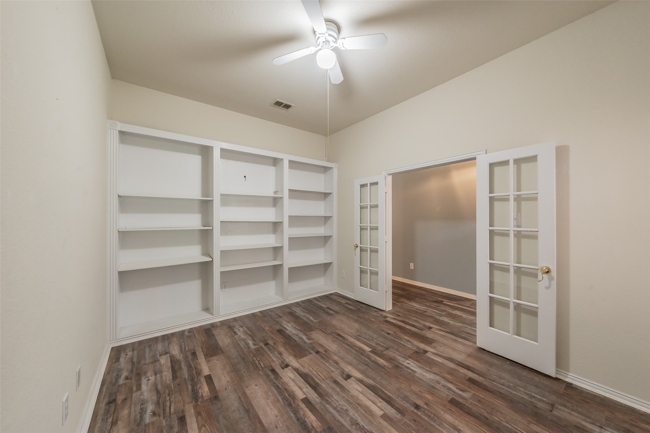 3917 Larkspur Drive Haltom City TX 76137