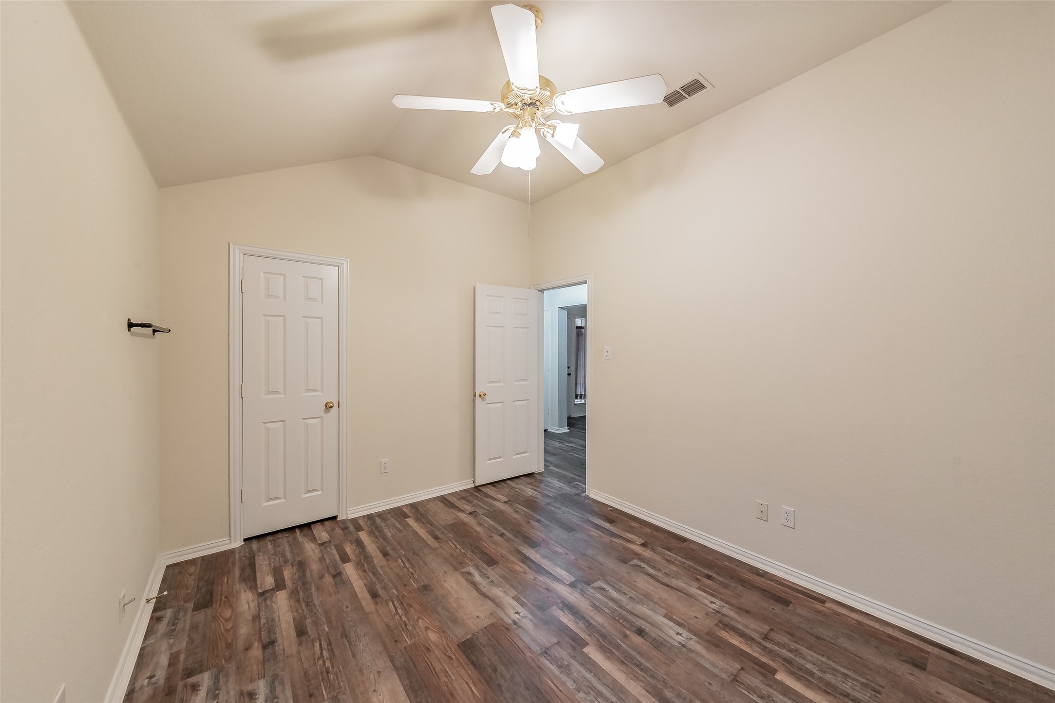 3917 Larkspur Drive Haltom City TX 76137
