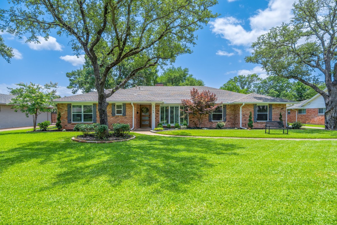 3764 Alta Vista Lane Dallas TX 75229