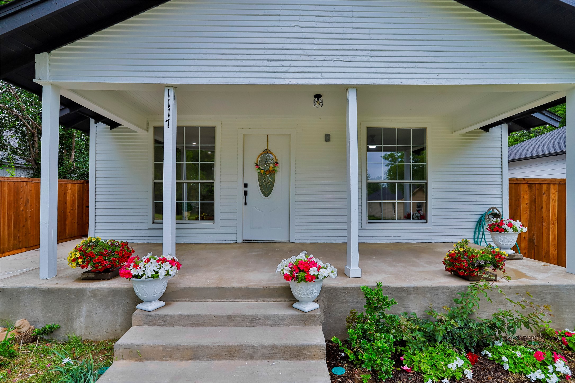 1117 E Pulaski Street Fort Worth TX 76104
