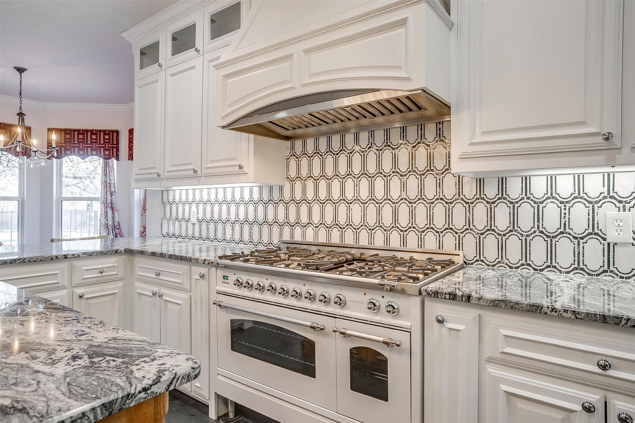 1421 Highlake Lane Weatherford TX 76087