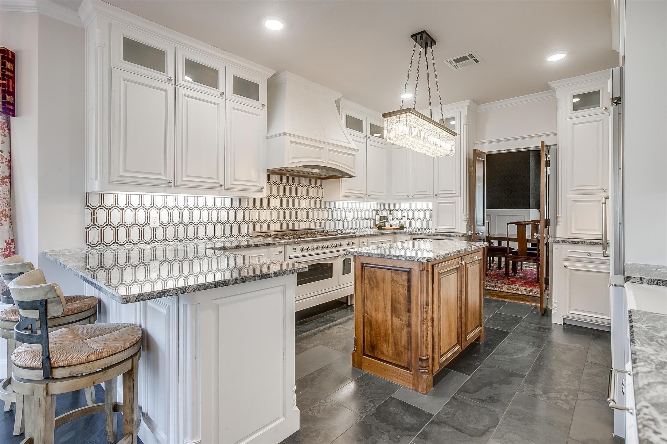 1421 Highlake Lane Weatherford TX 76087