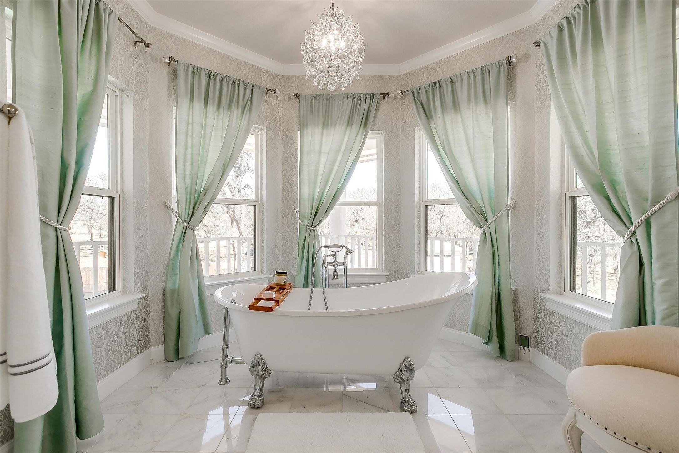 1421 Highlake Lane Weatherford TX 76087