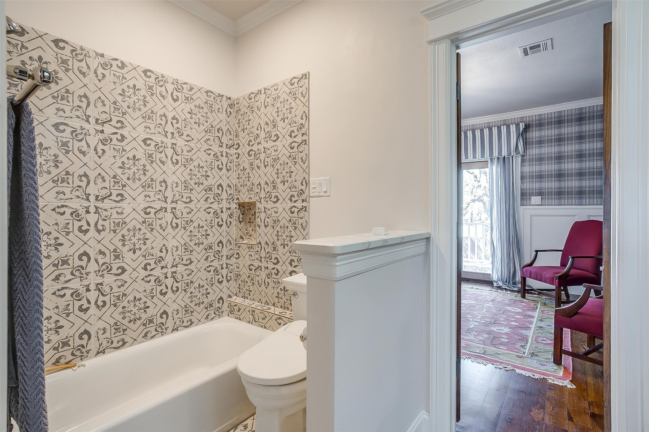 1421 Highlake Lane Weatherford TX 76087