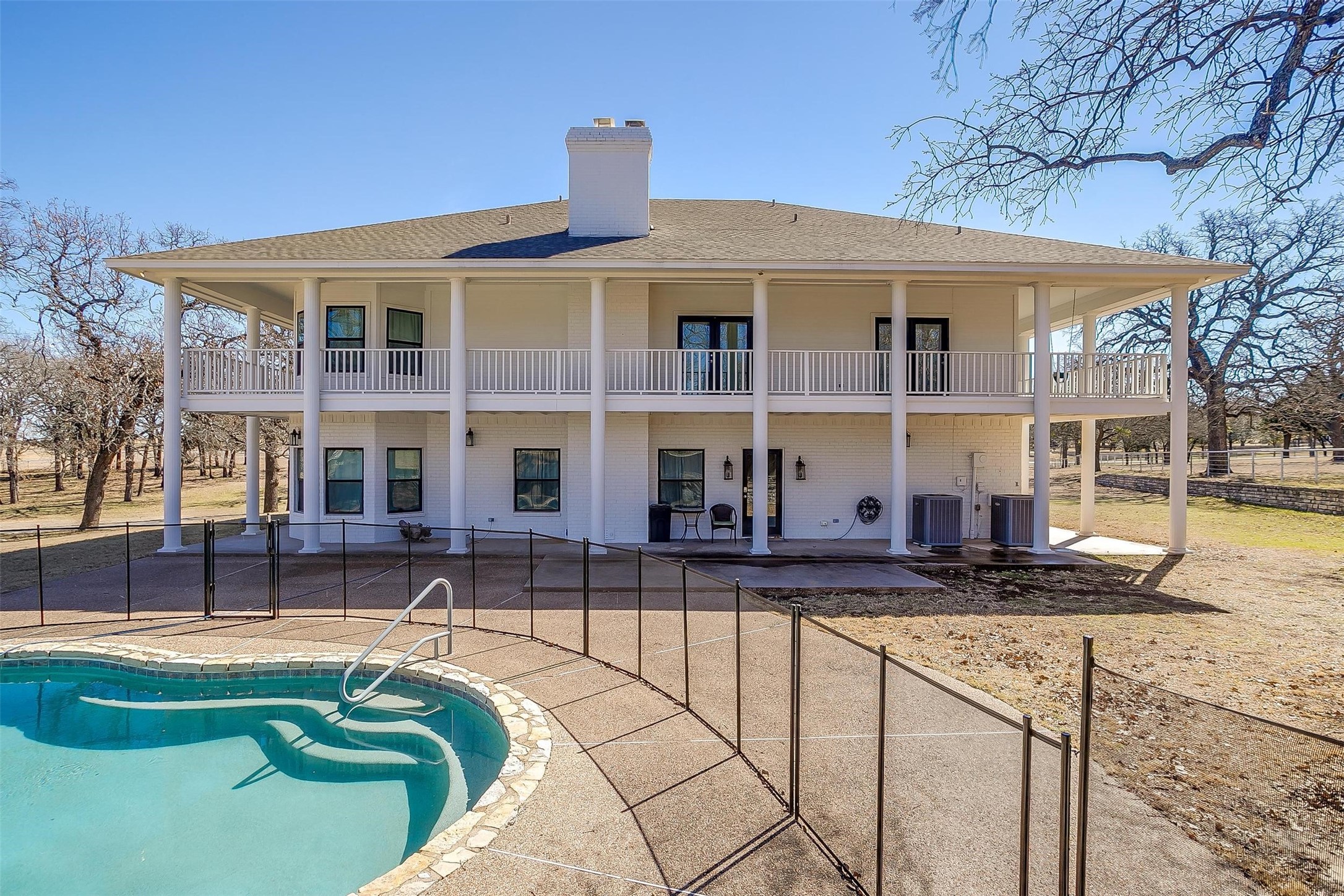 1421 Highlake Lane Weatherford TX 76087