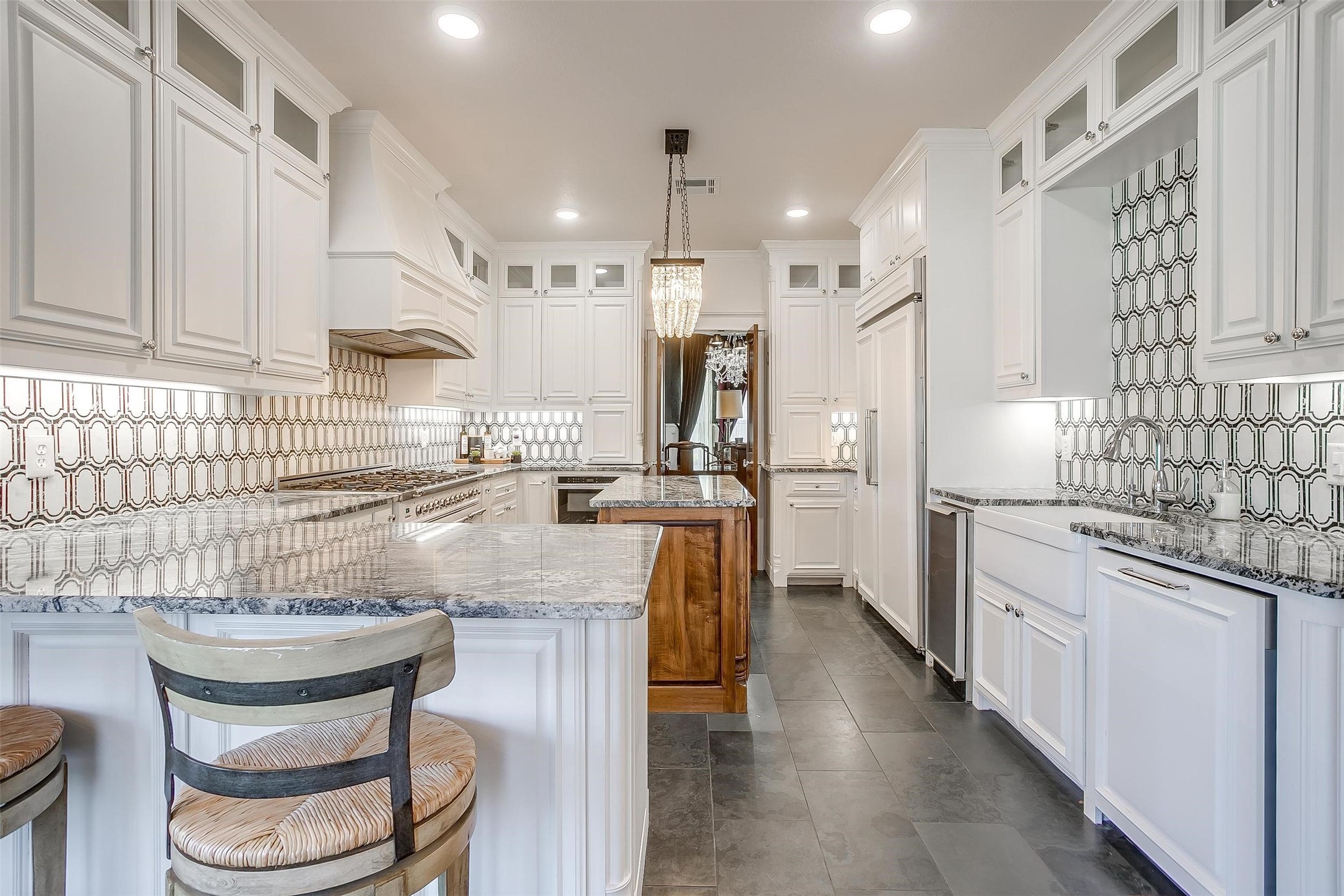 1421 Highlake Lane Weatherford TX 76087