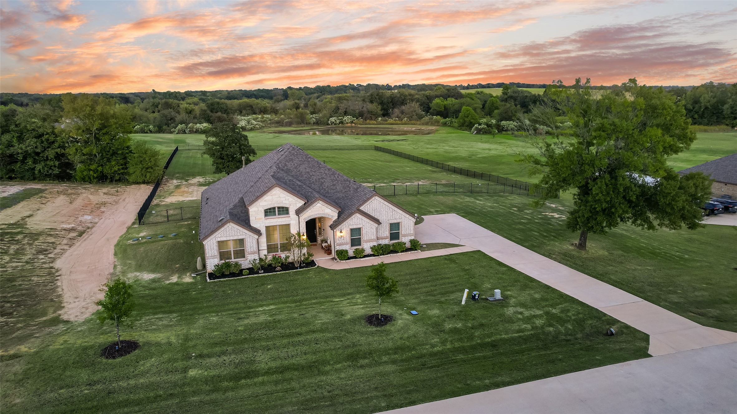 545 Private Road 7017 Edgewood TX 75117