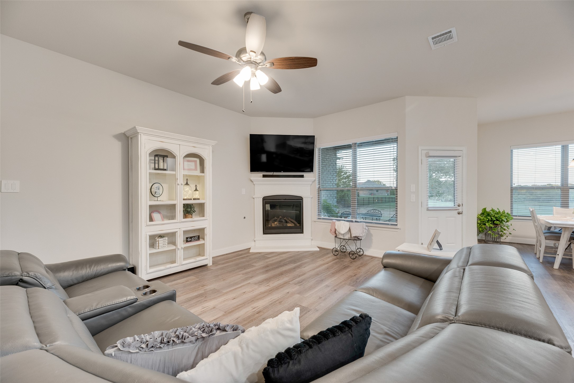545 Private Road 7017 Edgewood TX 75117