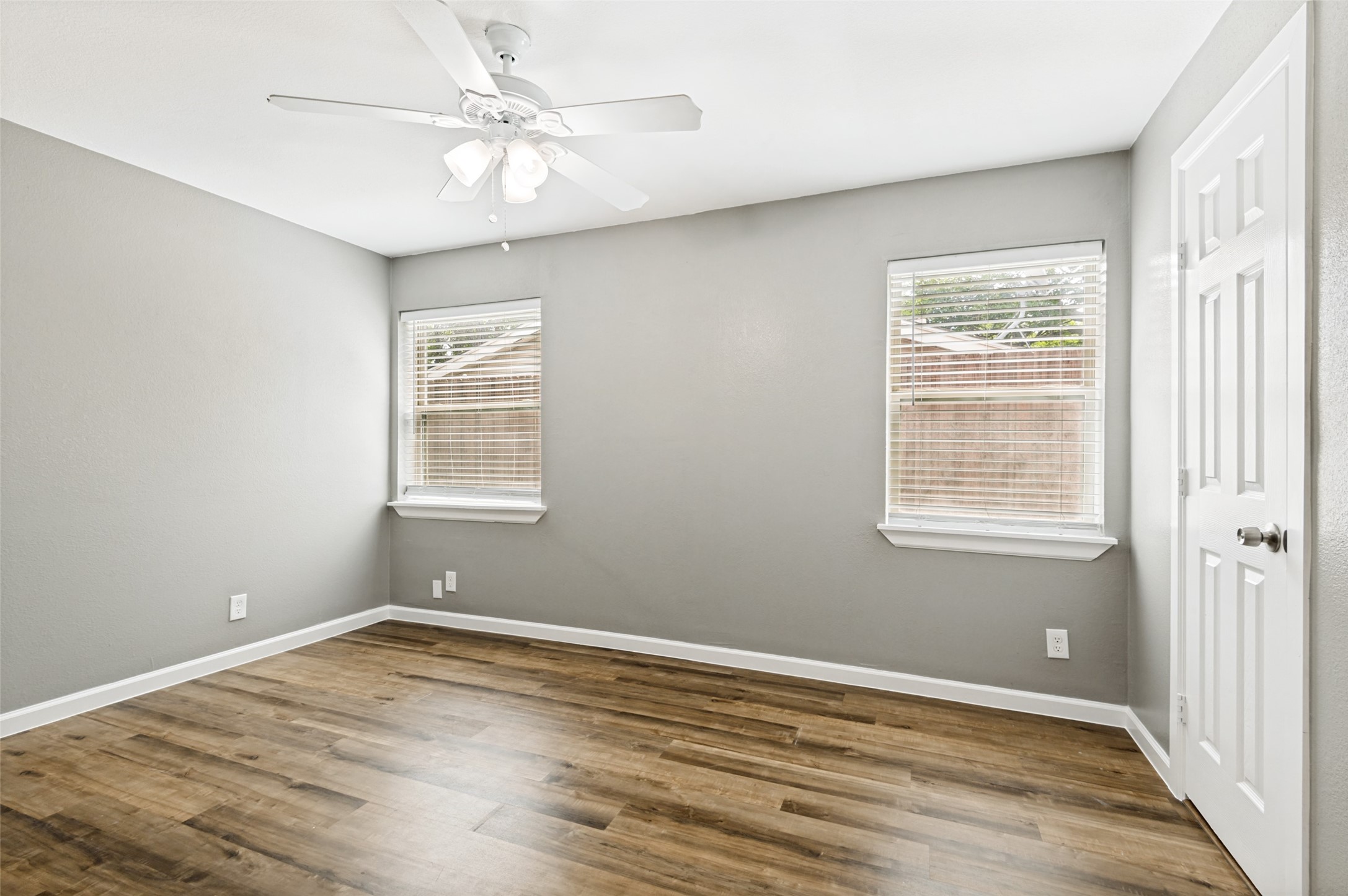 737 Cranbrook Lane Grand Prairie TX 75052