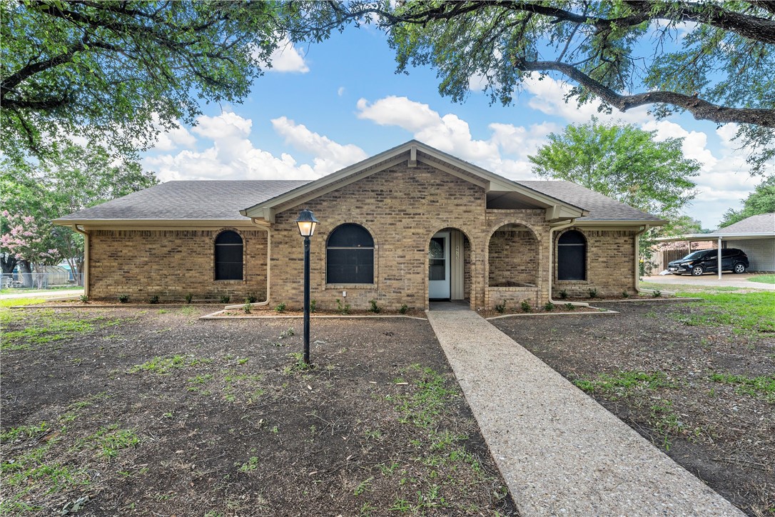 8525 Valley Crest Drive Woodway TX 76712