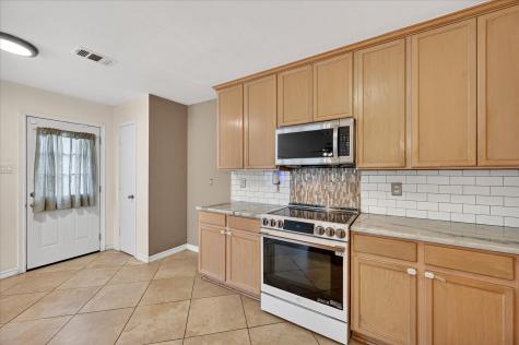 2540 Blue Myrtle Way Dallas TX 75212