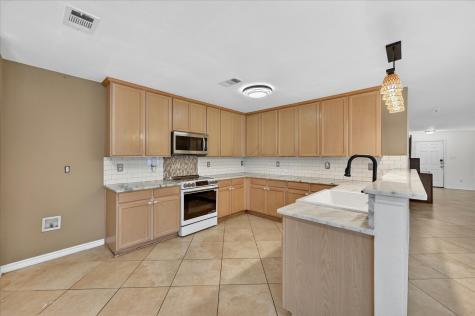 2540 Blue Myrtle Way Dallas TX 75212