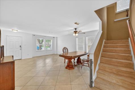 2540 Blue Myrtle Way Dallas TX 75212