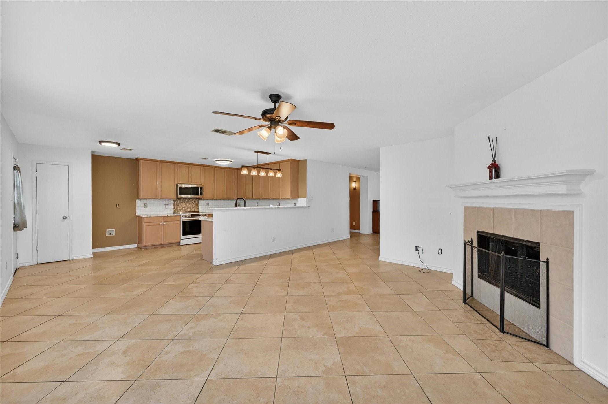 2540 Blue Myrtle Way Dallas TX 75212