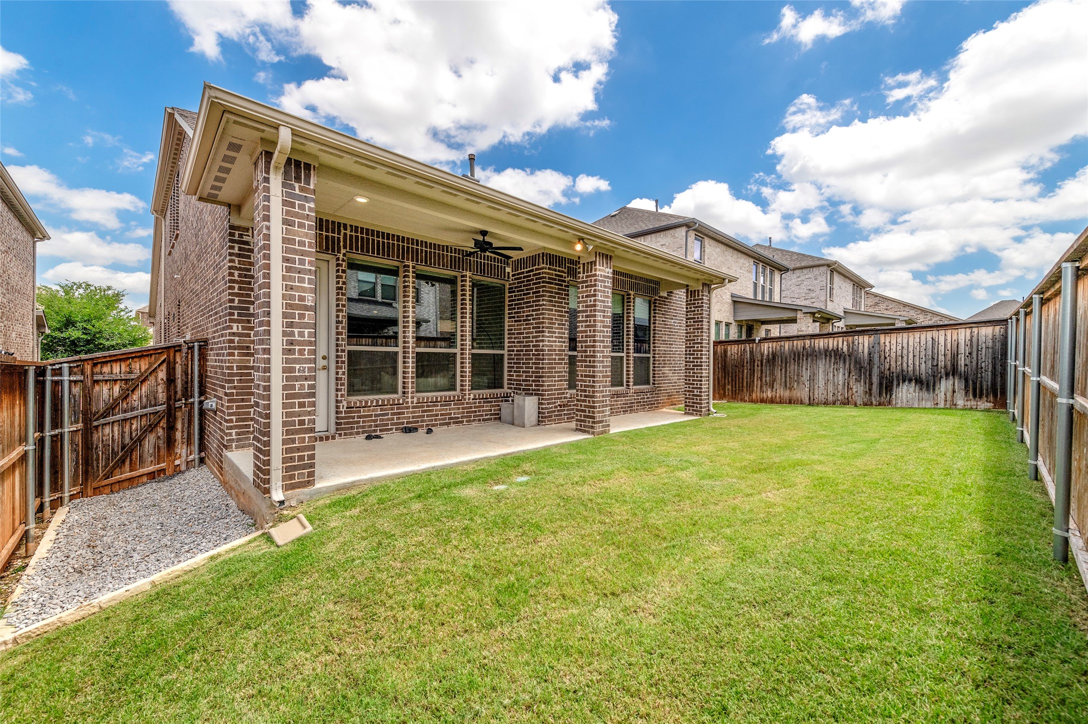 2264 Washington Drive Carrollton TX 75010