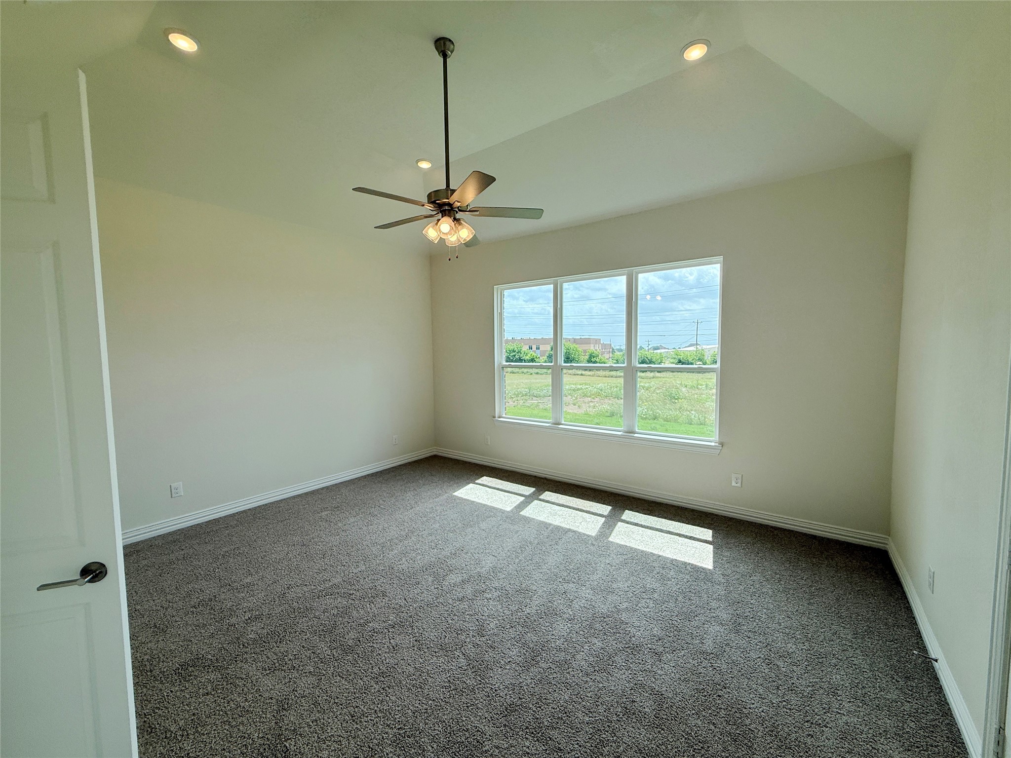 208 Slimp Bluff Azle TX 76020